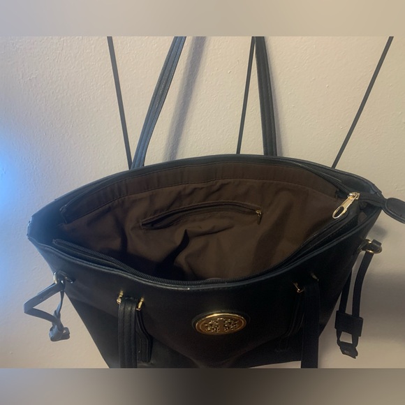 Tree of Life Black Faux Leather Shoulder/Tote Great Condition - Picture 4 of 11